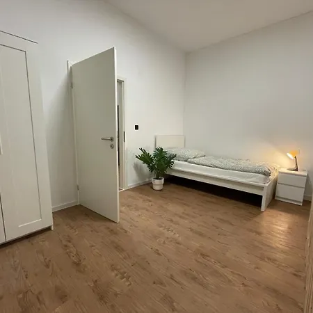 Work&stay Monteurwohnung In Fuer Bis Zu 4 Personen
